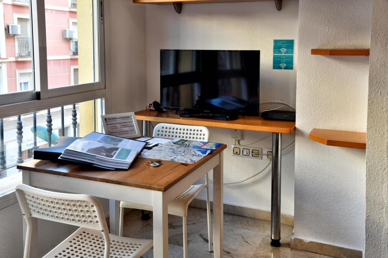 Wonderstays Apartamentos Vela Малага Екстериор снимка